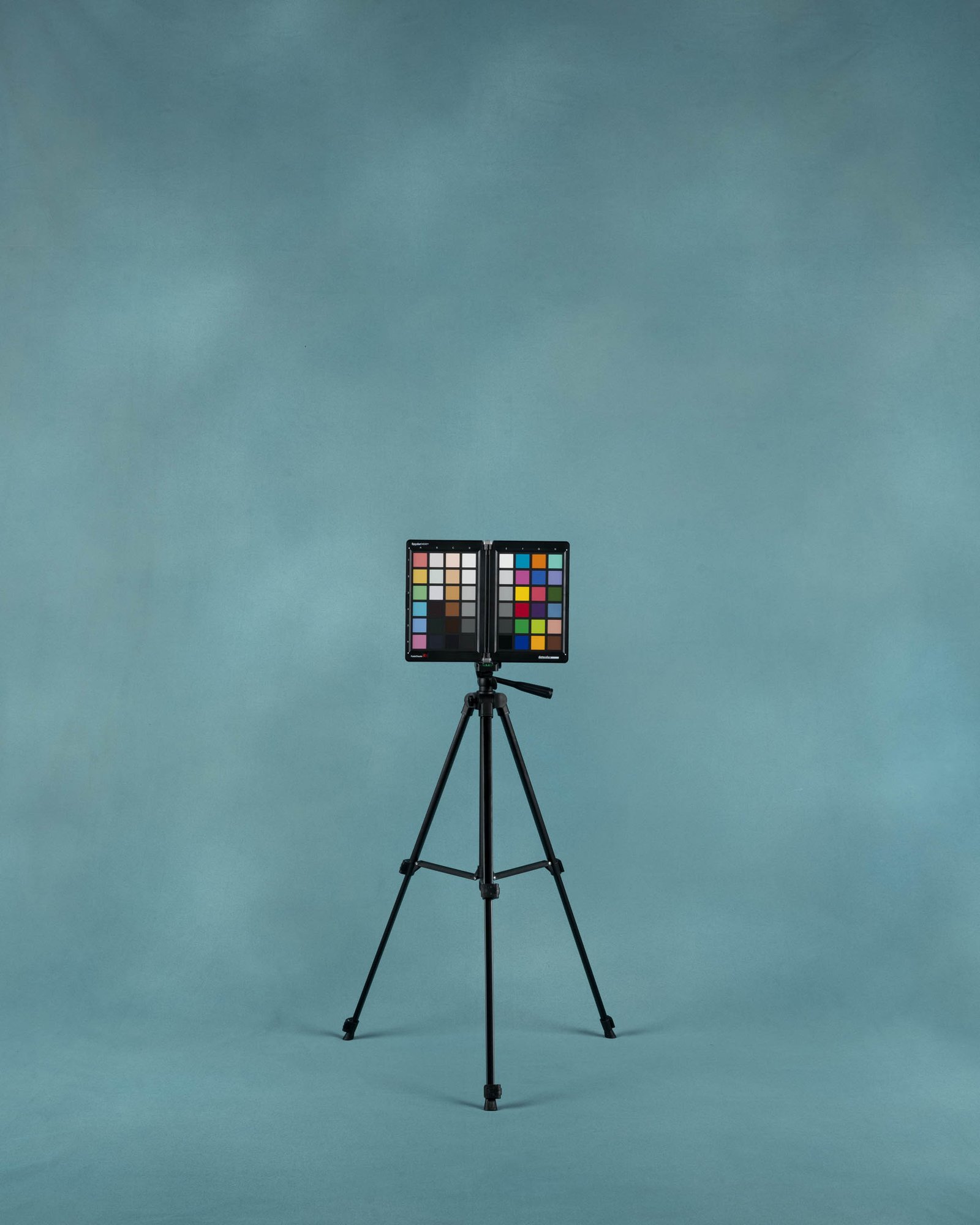 Baroque Studio Aqua Airbrushed Photography Backdrop - Image 2